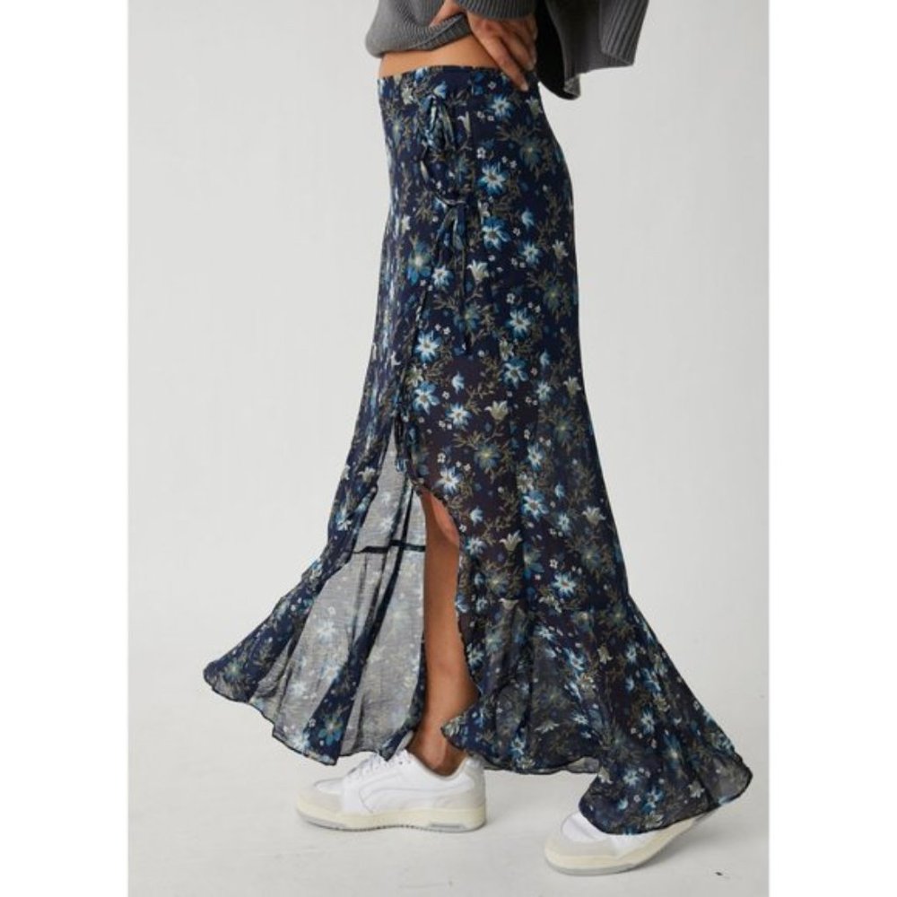 LAST ONE! new Free People Maxi Skirt Femme Edge / Ink Combo 1J6